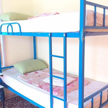Canal Hostel เชกี ภายนอก รูปภาพ