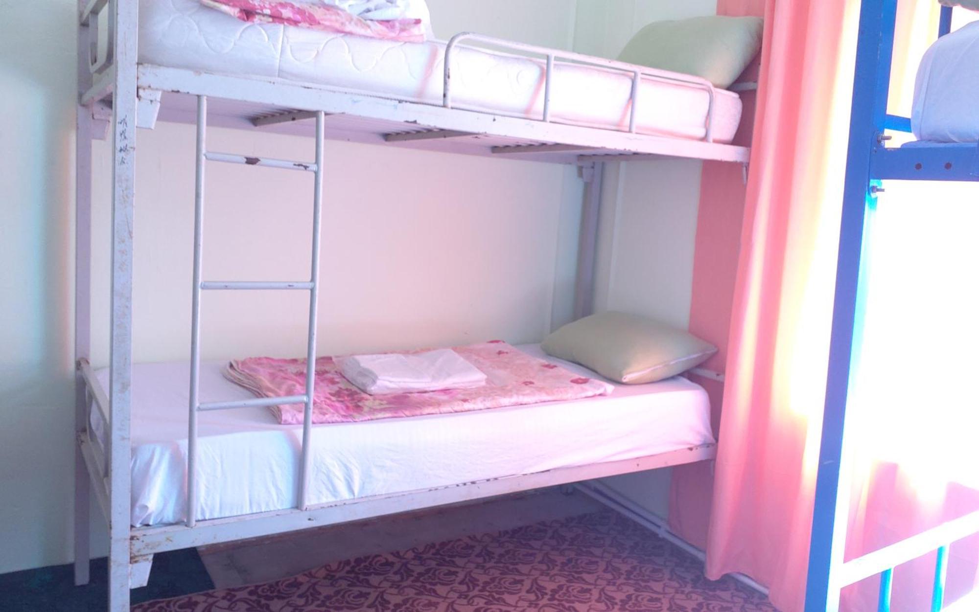 Canal Hostel เชกี ภายนอก รูปภาพ